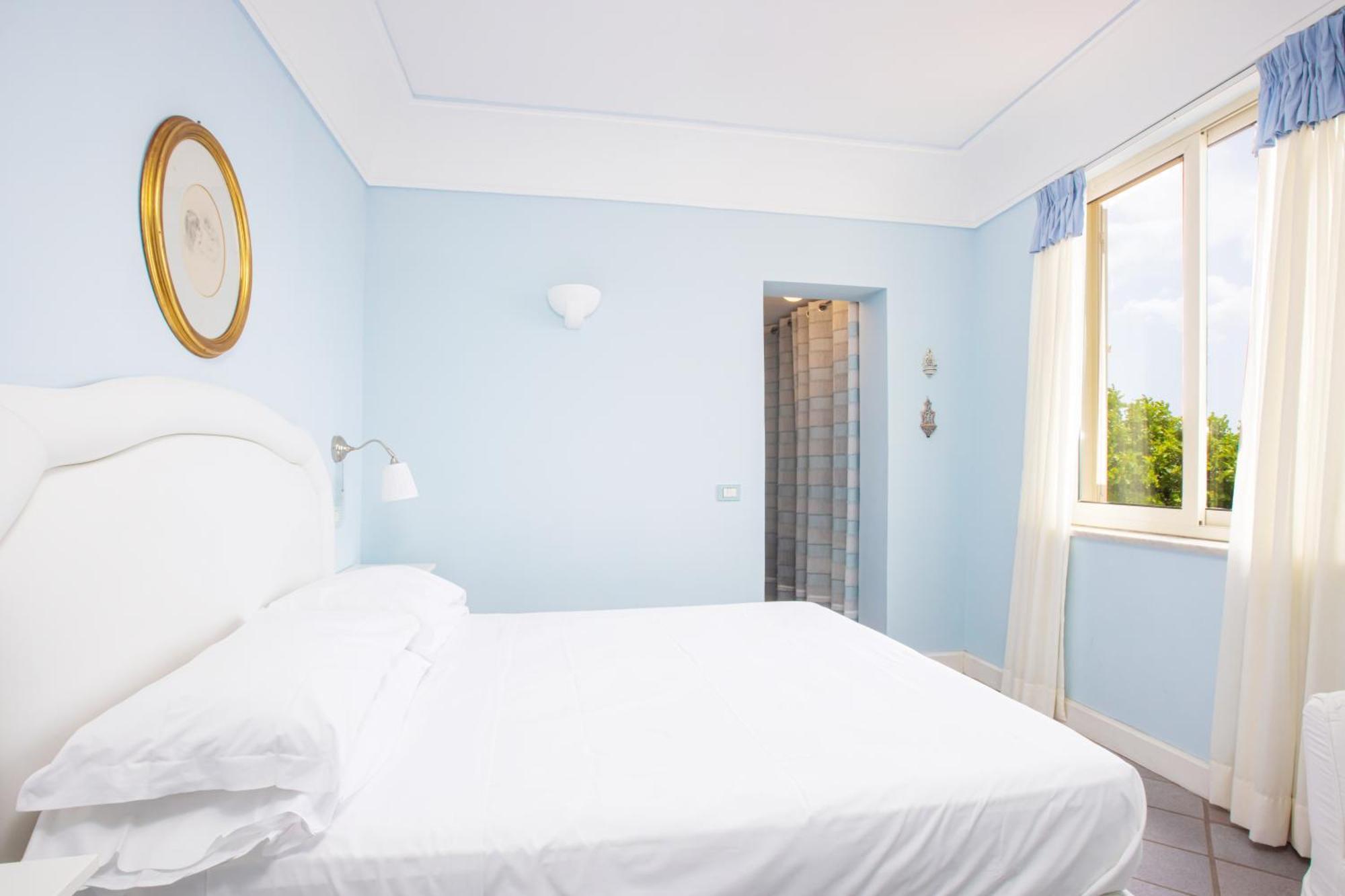 Villa Rita Apartments มัสซาลูเบรนเซ ภายนอก รูปภาพ