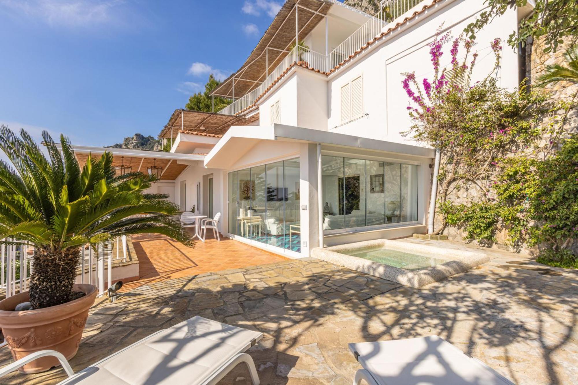 Villa Rita Apartments มัสซาลูเบรนเซ ภายนอก รูปภาพ
